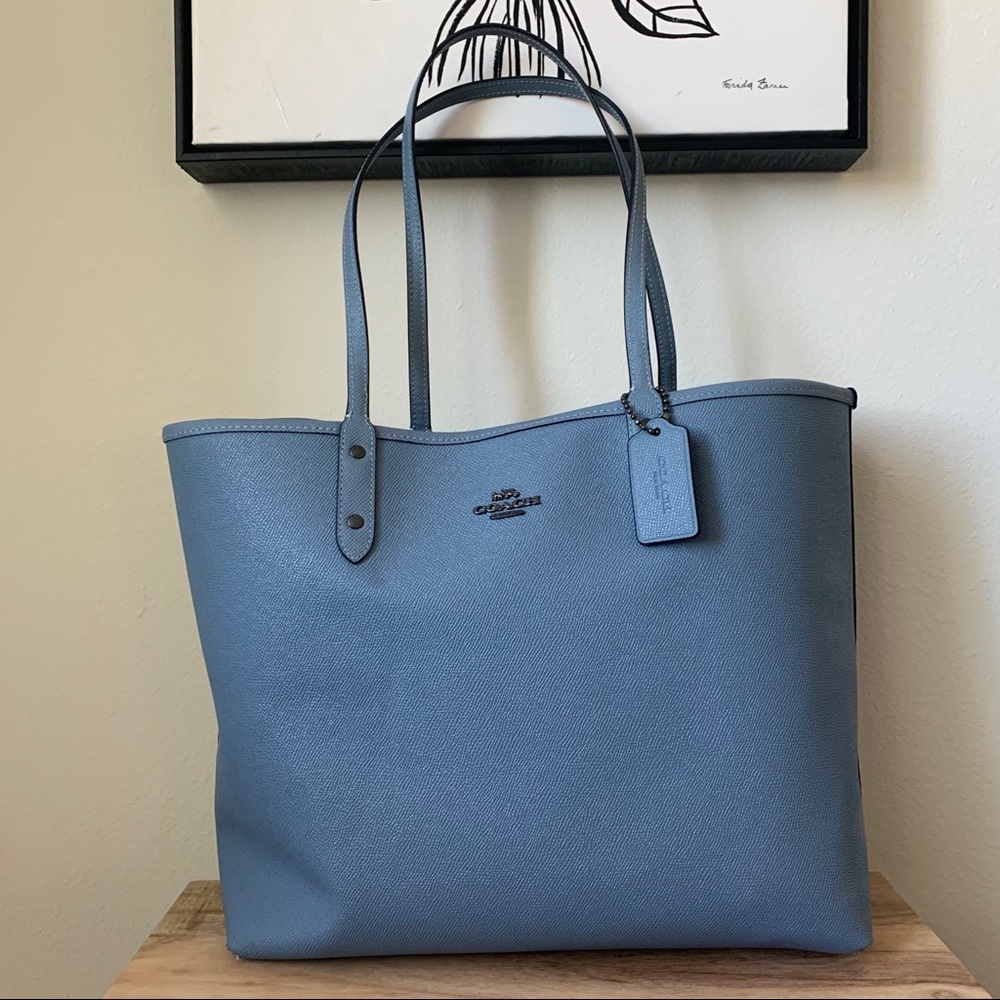 Coach Reversible City Tote w Pouch